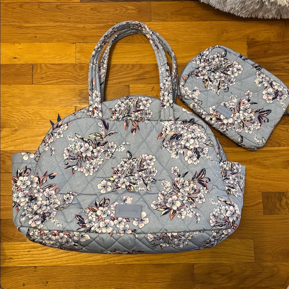 Vera Bradley overnight nylon bag w/matching toiletry bag.  NWOT